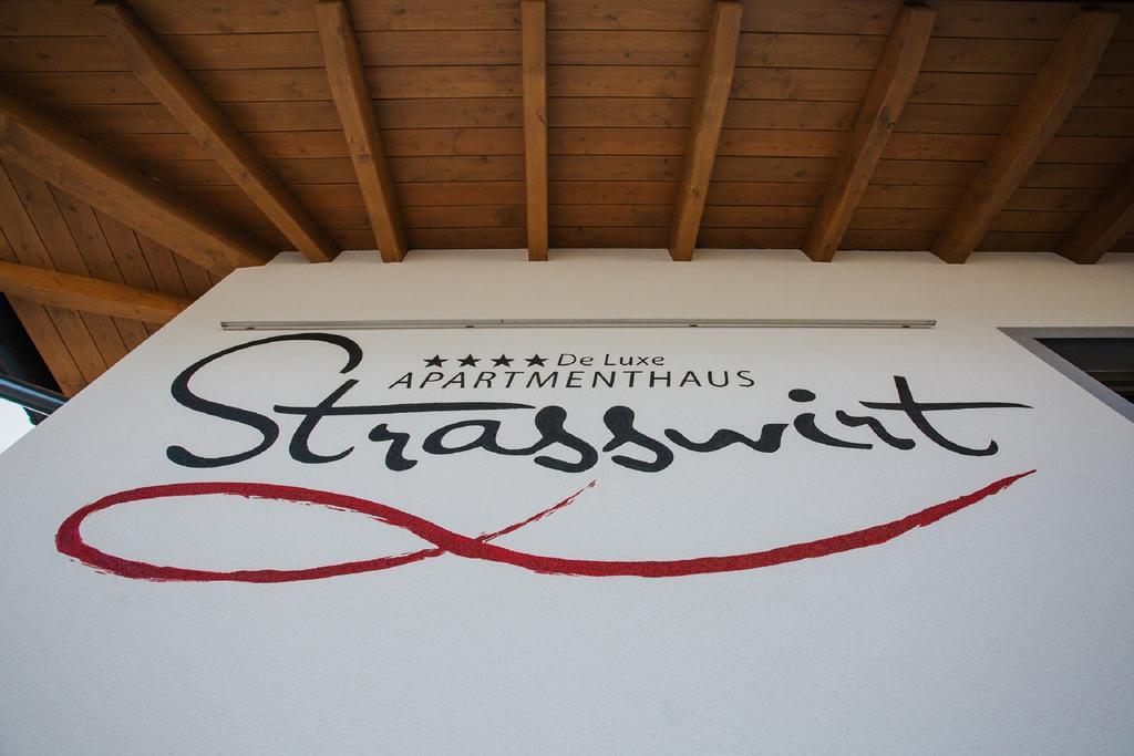 Apartmenthaus Strasswirt De Luxe Tröpolach Exteriör bild