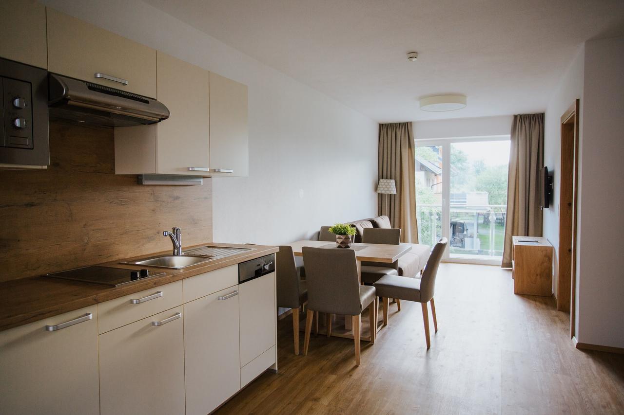 Apartmenthaus Strasswirt De Luxe Tröpolach Exteriör bild