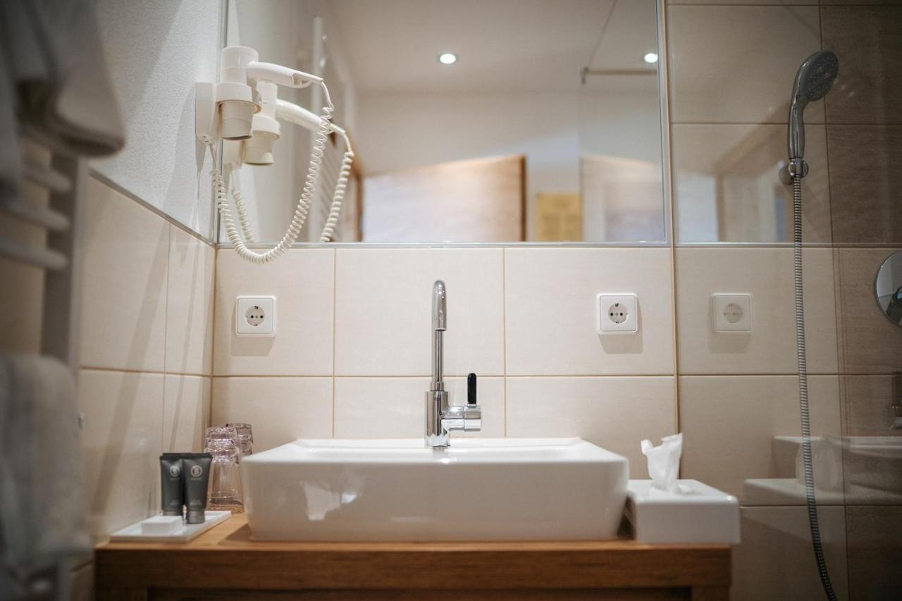 Apartmenthaus Strasswirt De Luxe Tröpolach Exteriör bild