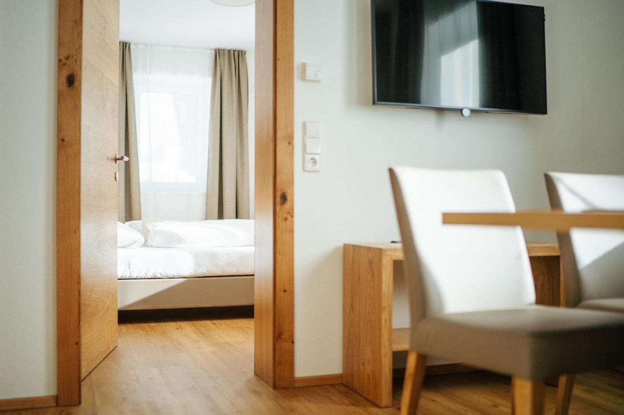 Apartmenthaus Strasswirt De Luxe Tröpolach Exteriör bild